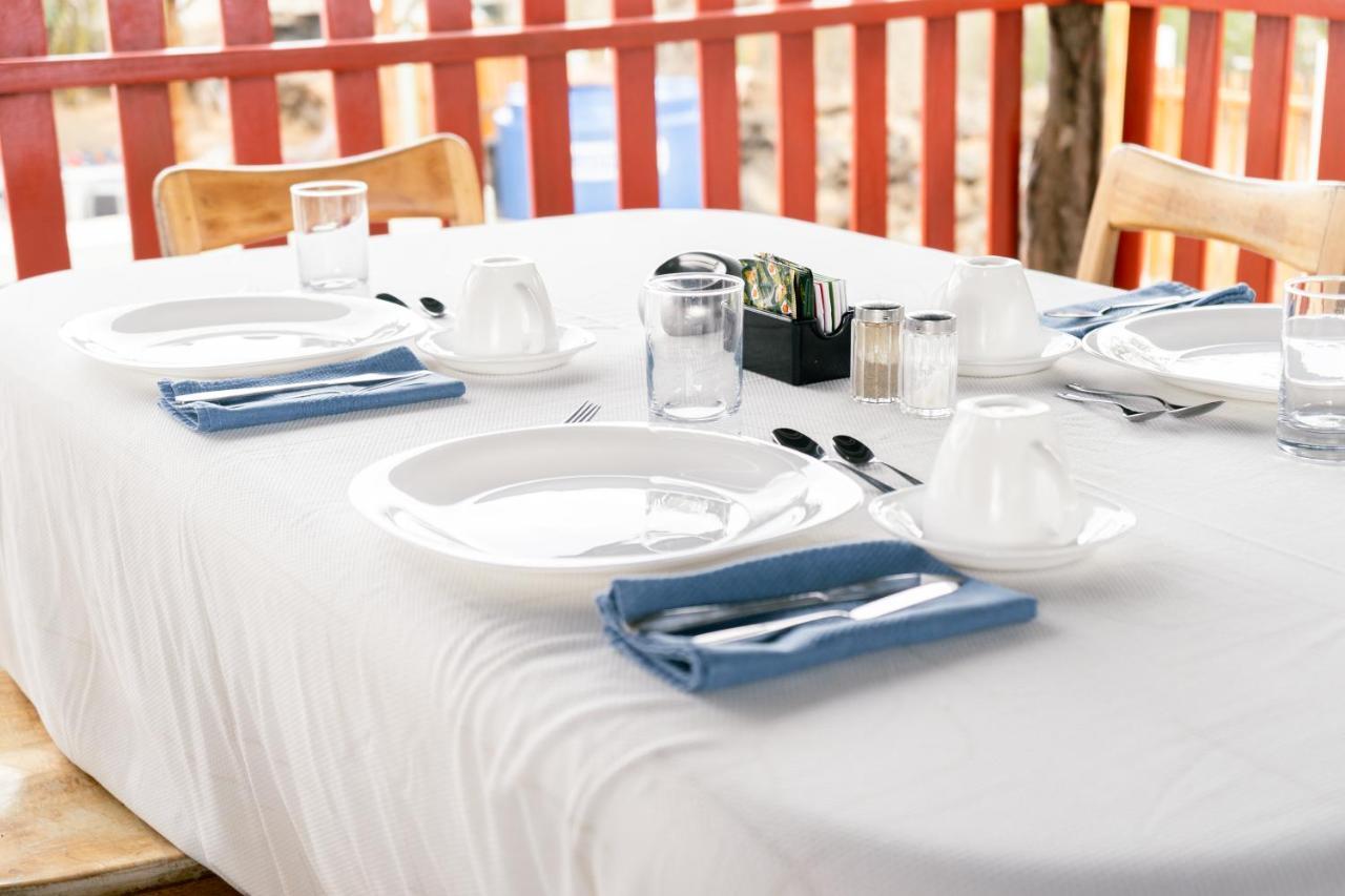 Hostal Santa Maria Floreana Экстерьер фото